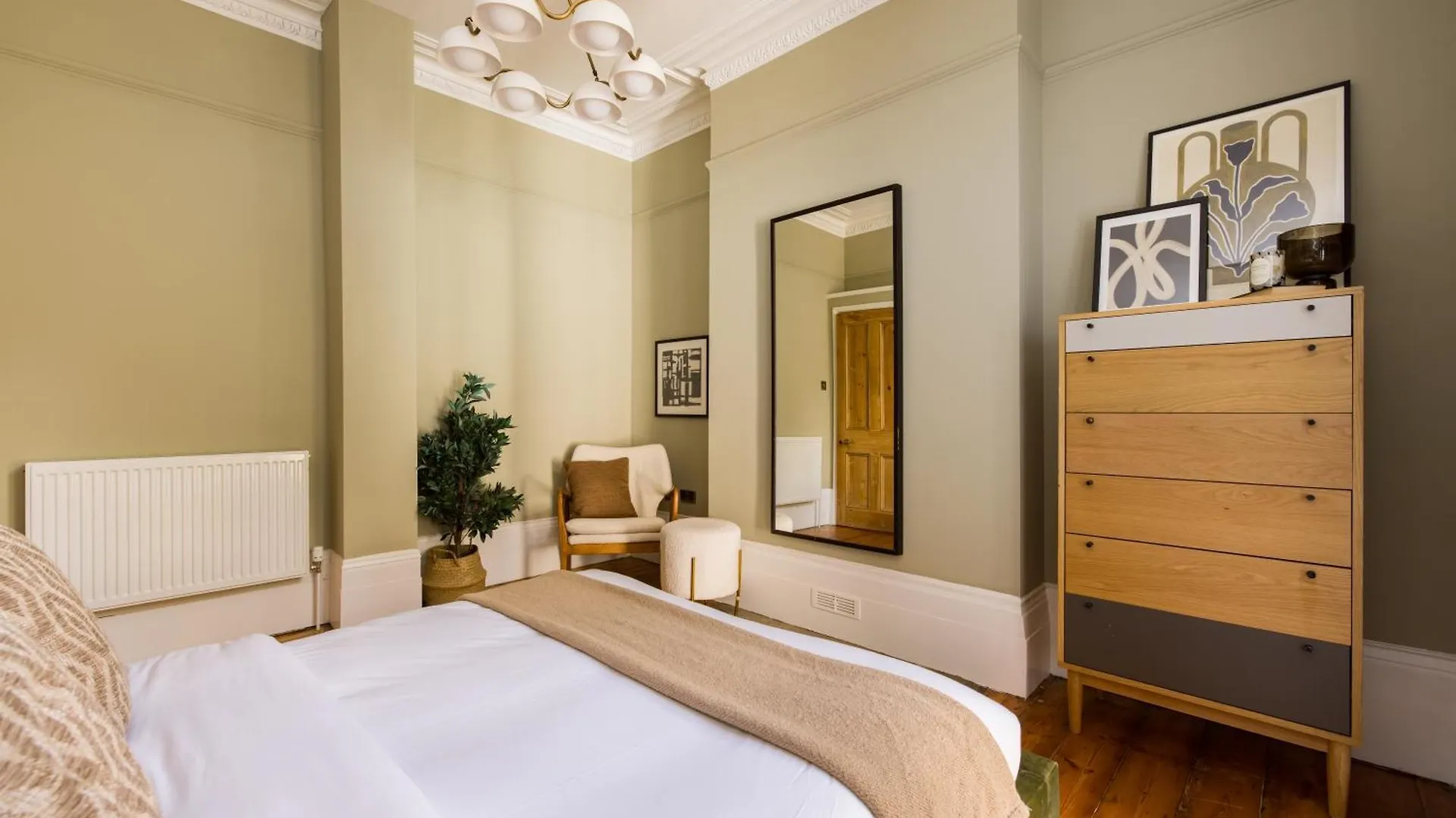 The Tyrwhitt Road Place - Lovely 2Bdr Flat With Garden London 0*,  United Kingdom
